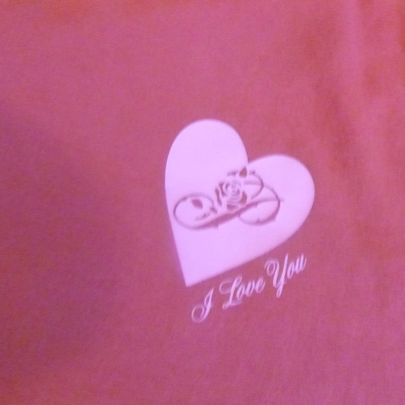 2 VICTORIA'S SECRET VALENTINE HEARTS & ROSES T SHIRTS SZ-L w/BONUS WRISTLET - Picture 4 of 16